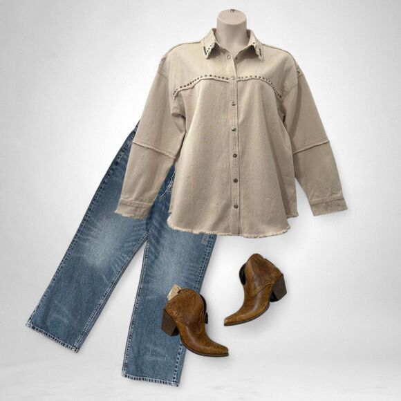 BLUE B Snap Front Studded Fray Edge Jacket! NWT! Size Large - Picture 8 of 8